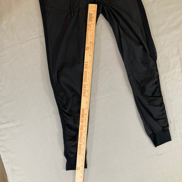 Lululemon Beyond the Studio Jogger Black High Rise Pants Size 2 - Picture 10 of 12